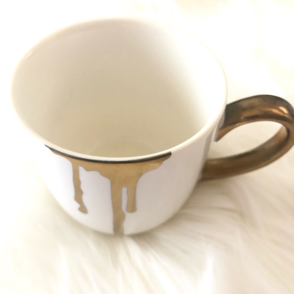 White & Gold Mug with Gold details - Picture 3 of 5